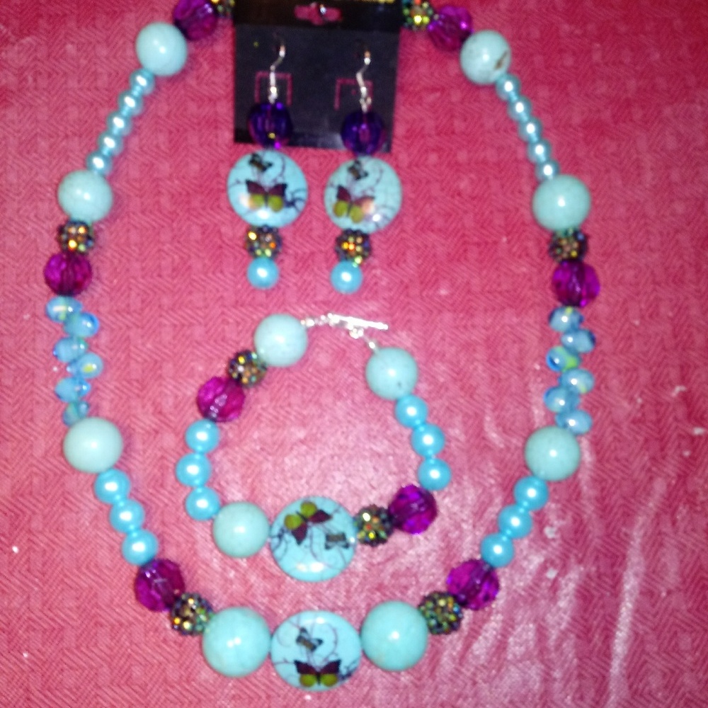 Necklace set